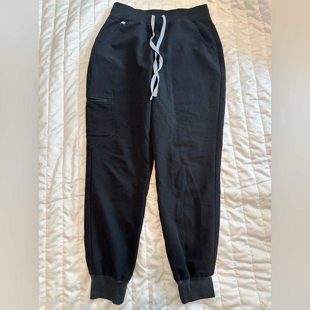 SOLD Figs Black High Waisted Zamora Scrub Pants